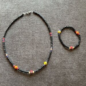 Beaded Necklace and Bracelet Set NTL Preowned